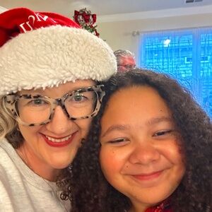 Meet your Posher, Monique